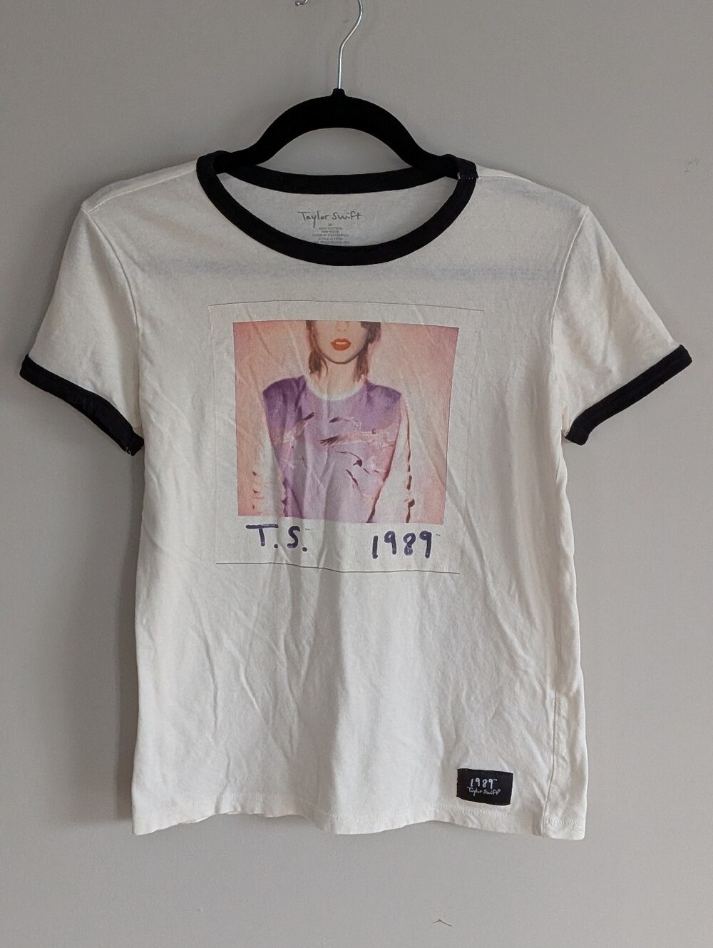 Taylor Swift 1989 World Tour Concert Ringer Tee White Black XS